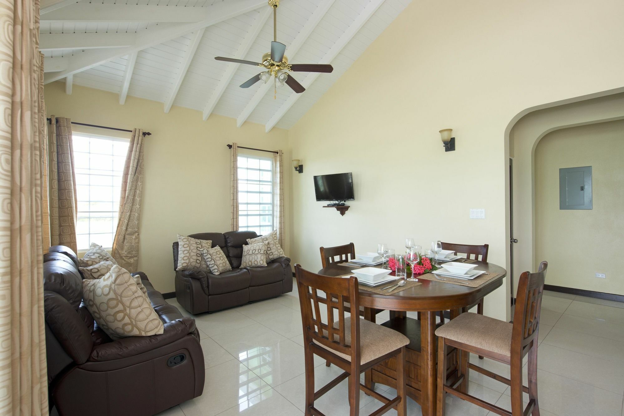 Sea Grape Villas The Settlement Buitenkant foto