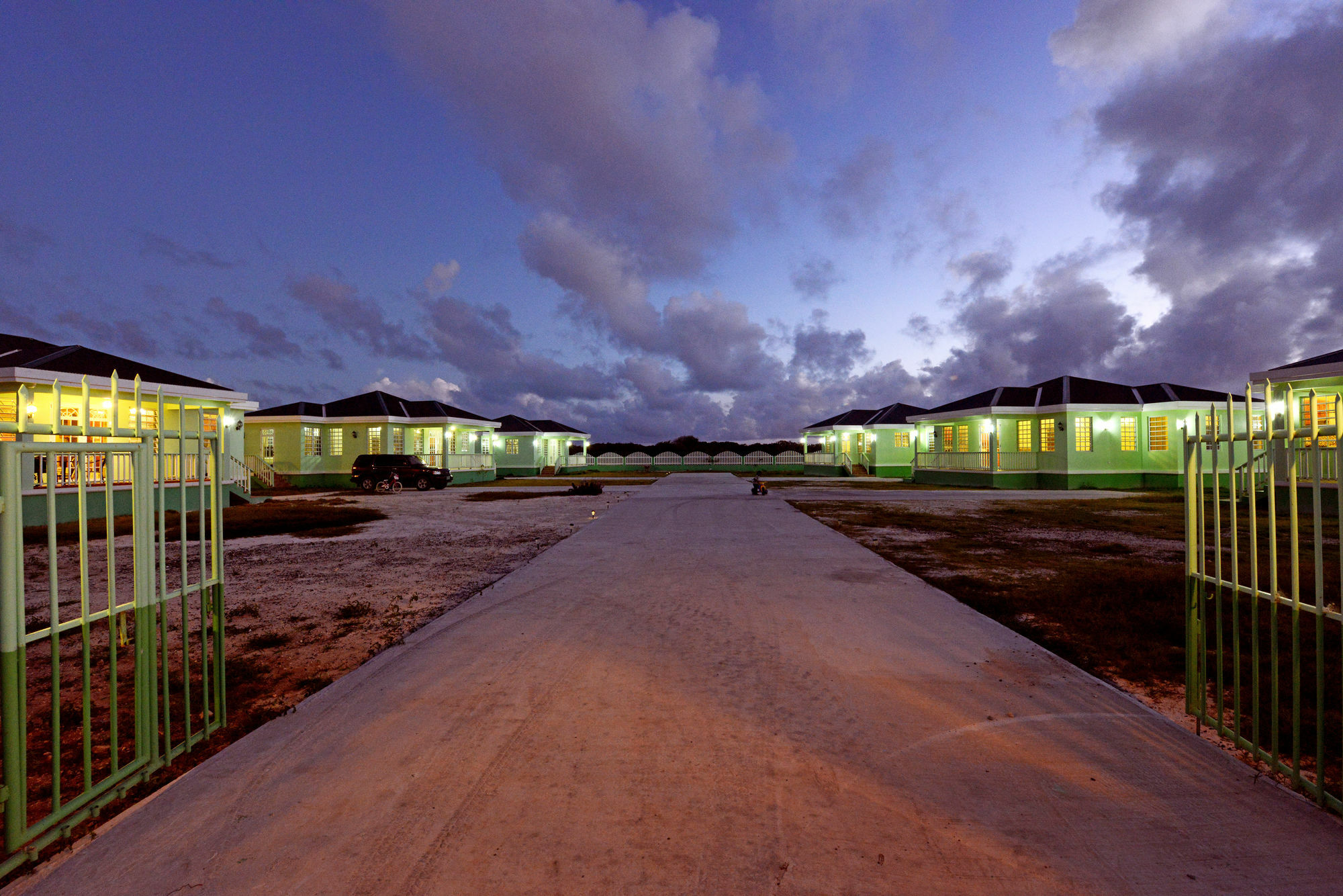 Sea Grape Villas The Settlement Buitenkant foto
